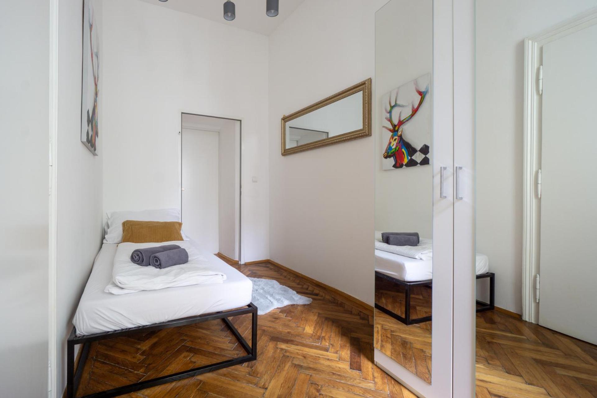 Central Apartment In Viennese Old Building Exterior foto