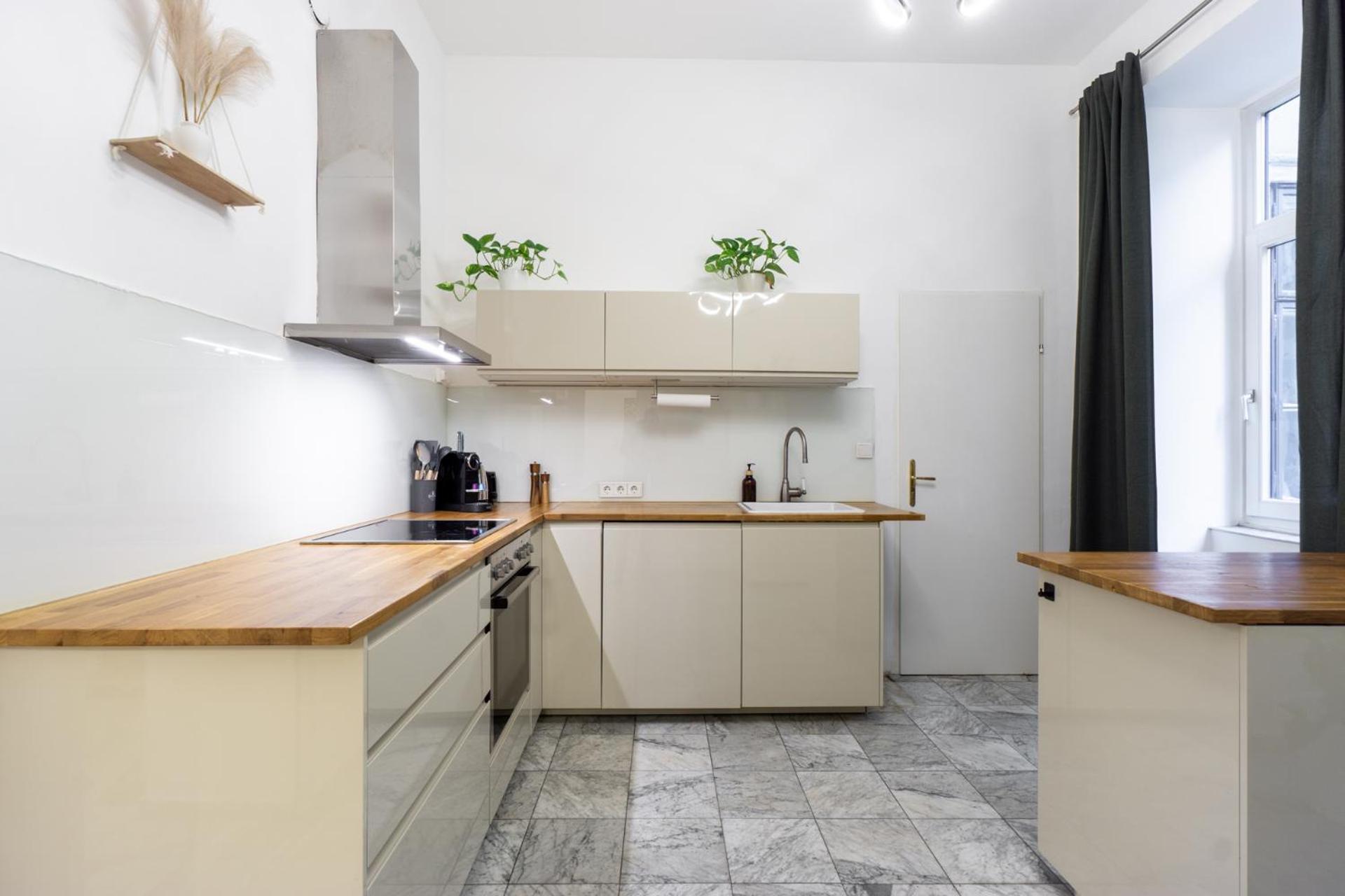 Central Apartment In Viennese Old Building Exterior foto